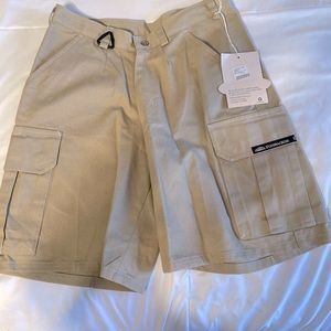 Flyshacker boys’ size 10 khaki shorts w/cargo pockets-NWT 🌻